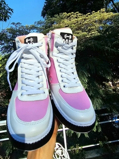 BOTA MB MUSA FITNESS ROSA COM BRANCO