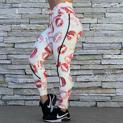 LEGGING RECORTE EMPINA BUMBUM RED KISS EXCLUSIVA