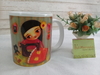 Caneca personalizada porcelana Frida Khalo costurando