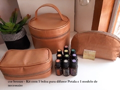 Kit bolsa para difusor Doterra e 1 modelo de necessaire bronze