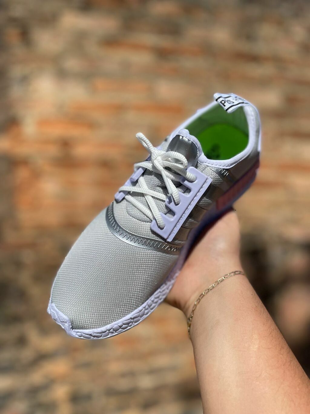 Adidas nmd feminino branco e rosa sales
