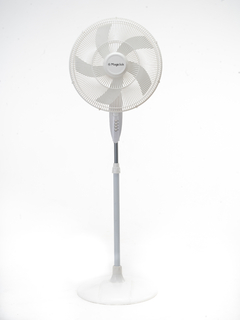 Ventilador de Pie 20” Pala plastica con Botonera Magiclick - tienda online