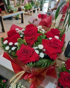 Buquê com 6 rosas colombianas - comprar online