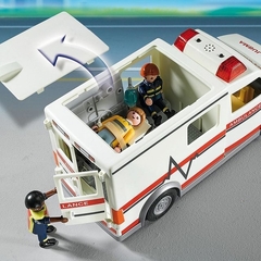 Ambulancia de Urgencias Playmobil en internet