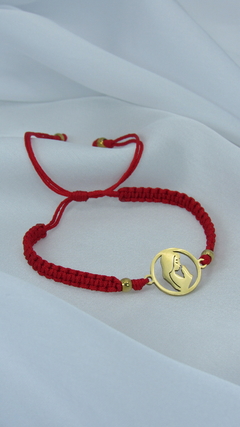 Pulsera silueta de virgen en rojo