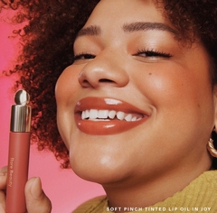 Rare Beauty- Soft Pinch Tinted Lip Oil (entrega inmediata) - Beauty Glam by Kar