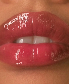 **PRE ORDEN ** Kylie Cosmetics- Transformative Lip Tint, Emerald City™ - comprar en línea