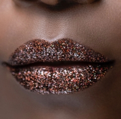 **PRE ORDEN**Stay Golden Cosmetics - Glitter Lip Kit✨ - tienda en línea