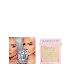 **PREORDEN** STASSIE X KYLIE KYLIGHTER ILLUMINATING POWDER