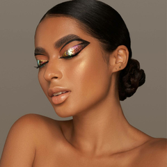 Danessa Myricks Beauty• Infinite Chrome Flakes Multichrome Gel for Eyes & Face• Hot Lava! - tienda en línea