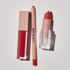 Red lip seto KKW Beauty en internet