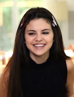 Rare Beauty by Selena Gomez -Hair Clip Duo