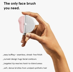 **PRE ORDEN** Glossier -Stretch Blending and Buffing Face Brush - Beauty Glam by Kar
