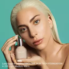 Imagen de ** PRE ORDEN** Haus Labs x Lady Gaga - Triclone Skin Tech Medium Coverage Foundation