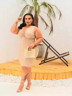 Vestido Midi Canelado Nozinho Plus Size Amendôa na internet