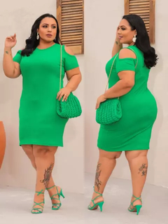 Vestido Midi Canelado Recorte Na Manga Plus Size Verde Esmeralda