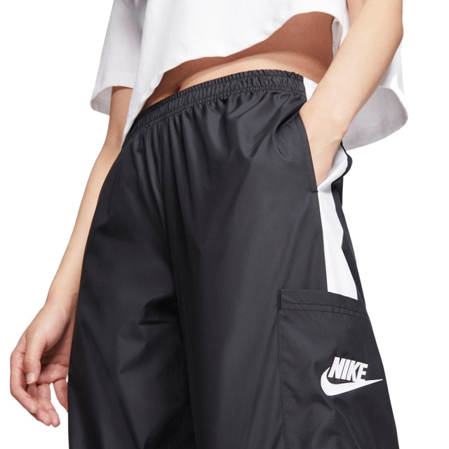 Calça Nike Sportswear Feminina - CJ7346-010