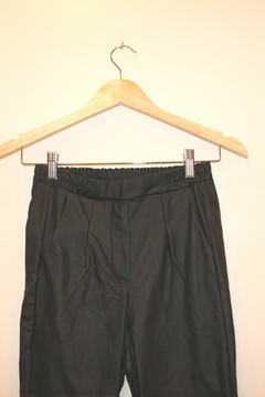 Pantalón Aita Engomado Ecocuero Negro - comprar online