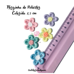 Florzinha de Poliéster Colorida 2,5 cm (6 unidades) - comprar online
