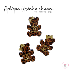 Aplique Ursinho Chanel Acrílico 4cm (1 unidade) - comprar online