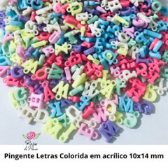Pingente Letras Colorida em acrílico 10x14 mm - 25 gramas