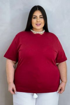 Tshirt Basica Vinho Plus Size na internet