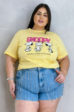 Tshirt Snoopy Amarelo Plus Size - loja online