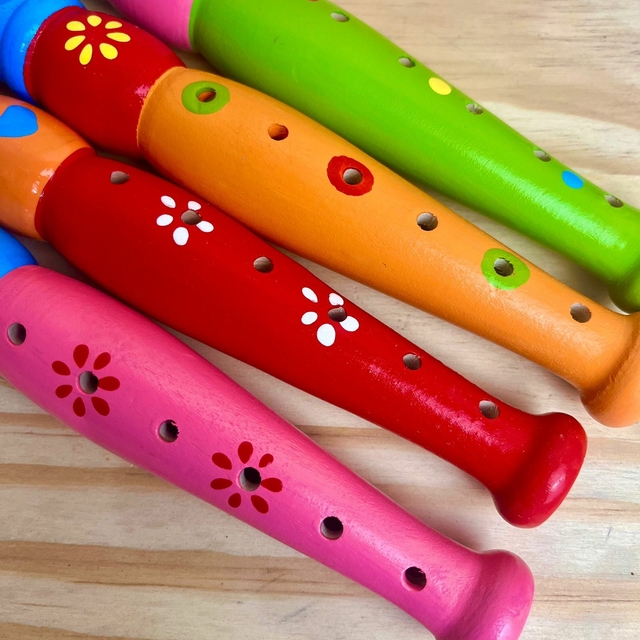 Instrumento musical para crianças, flauta de madeira
