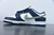 Nike Dunk Low “Midnight Navy” na internet