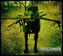 7-SECONDS - LEAVE A LIGHT ON (digipack)