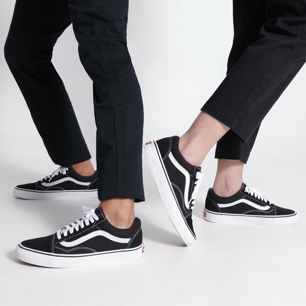 Tenis Vans Old Skool Black White theart Skateshop