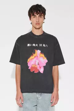 REMERA ORCHID (AY NOT DEAD)