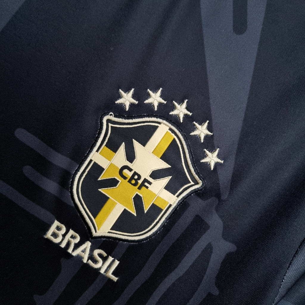 Camisa Seleção Brasileira Edição Especial Nordeste 22/23 Torcedor Nike  Masculina - Preto e dourado