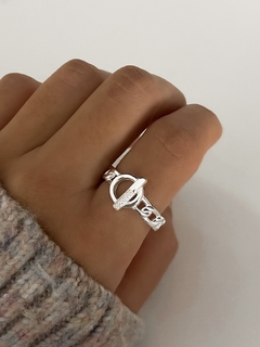 Anillo tipo cadena