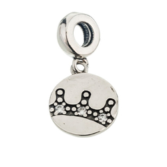 Charm corona y piedras