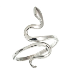 Anillo cobra en plata lisa - comprar online