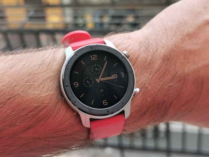 Amazfit gtr red store