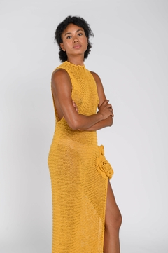 Dress Mustard Carpet na internet