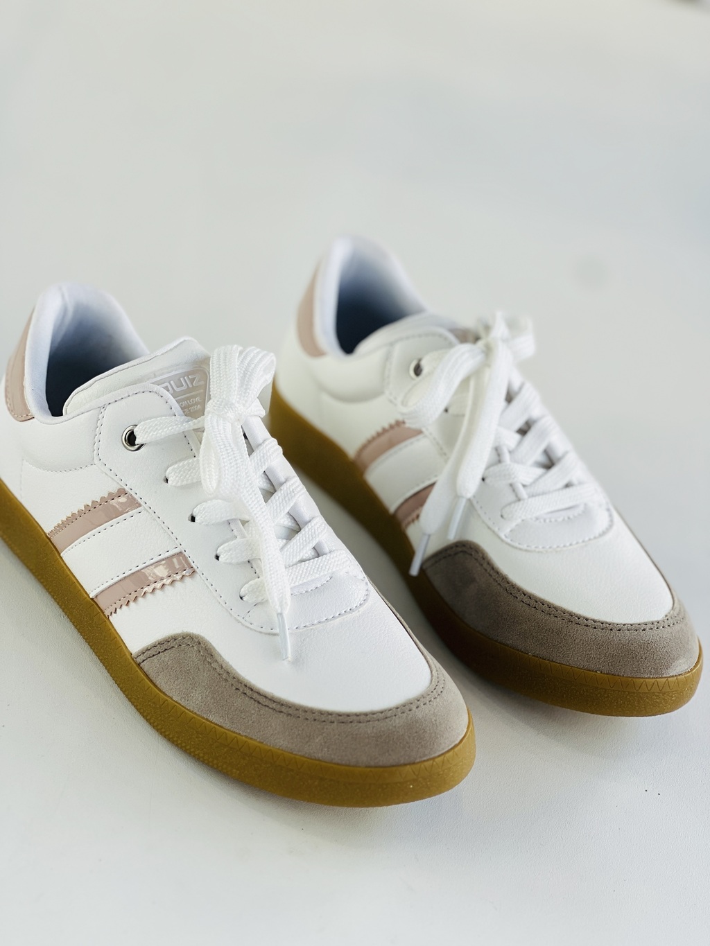 Tenis adidas flatform 2025