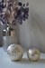 ESFERAS BRIGHT| Esferas de Ceramica con detalles en dorado y brillo 10 y 8 cm - comprar online