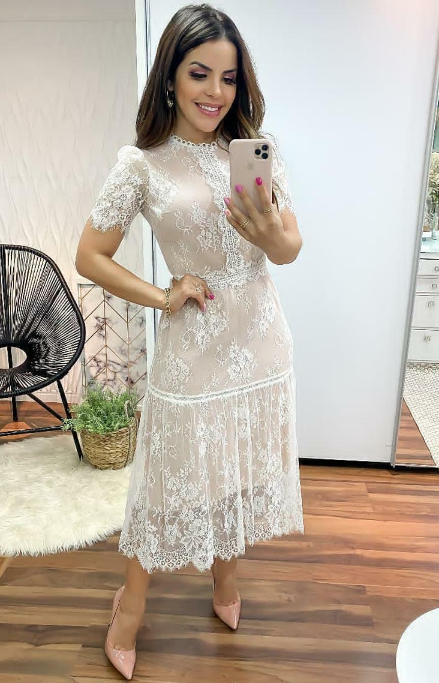 Vestido renda chantilly hot sale