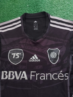 Camiseta river monumental 75 años outlet