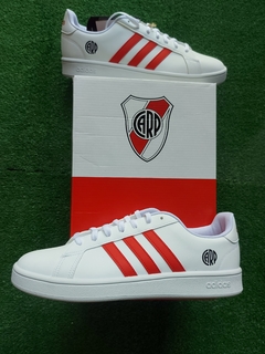 Zapatillas river plate gran court AD.