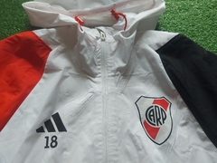 Campera rompeviento 2023 / 2024 #18 en internet