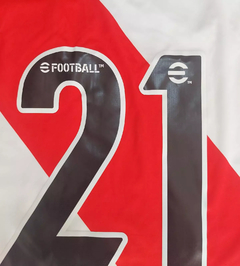 Camiseta titular 2022 #21 en internet