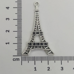 Dije Torre Eiffel x 25 grs.