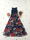 Vestido longo azul com estampa floral - P