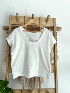 Remera Wild Blanca (efectivo/transferencia $14.365) - tienda online