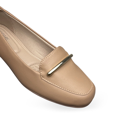 Sapato Modare Ultraconforto Marrom Salto Baixo Com Aplique Dourado na internet