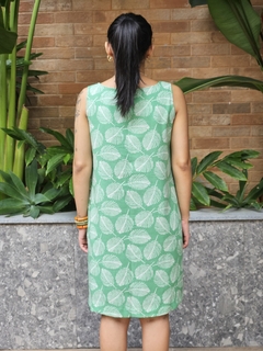 Vestido Linho Bolso Frente 21075 Estampado Verde - comprar online